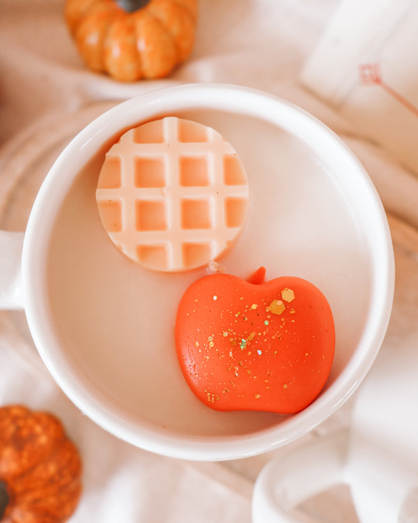 Autumn Skies & Apple Pies Coffee Mug Candle