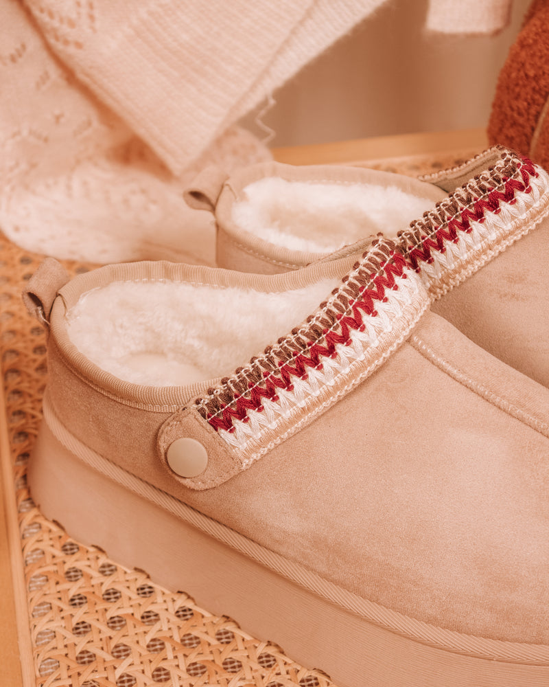 There She Goes Beige Slippers